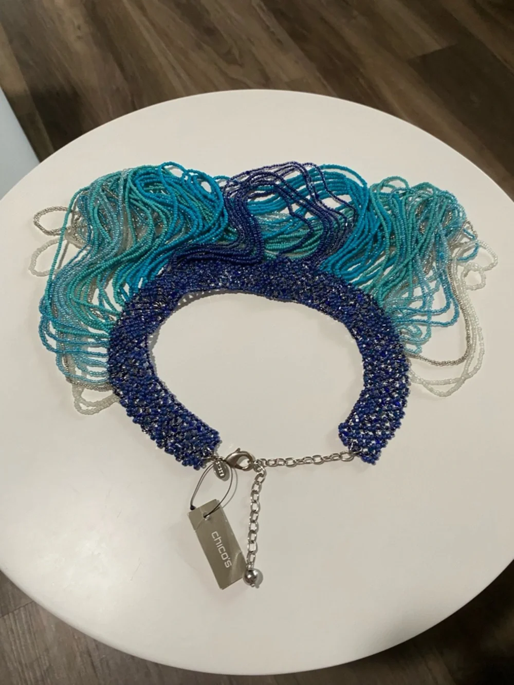 🌺SOLD🌺NWT Chico’s Multi-Strand Blue Ombre Beaded Waterfall Necklace - Picture 5 of 10